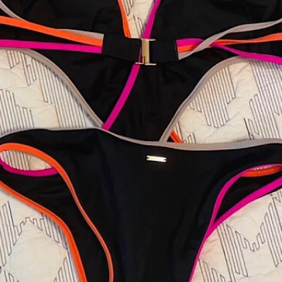 🆕🔥PINK VICTORIA SECRETS GORGEOUS&VERY SEXY CURVACEOUS 1PIECE BATHING SUIT NWOT - Picture 6 of 7